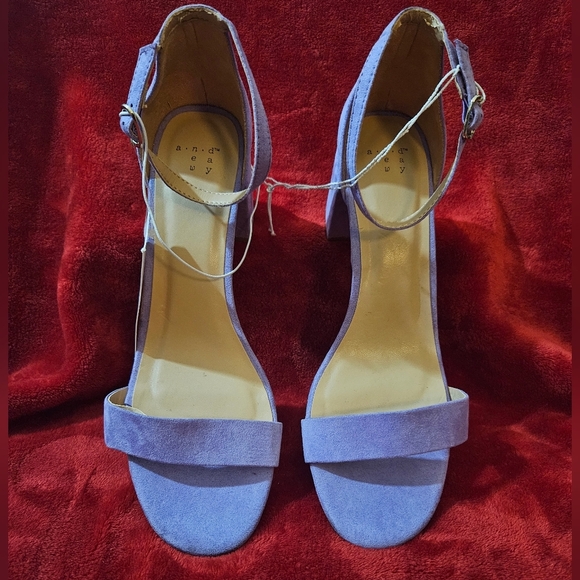 **BLACK FRIDAY SALE**A New Day by Target Purple/Lavender Sandals-Size 10 - Picture 1 of 6